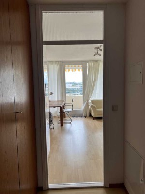 Helle 1-Zimmer Wohnung im 9. OG in München-Sendling-Westpark