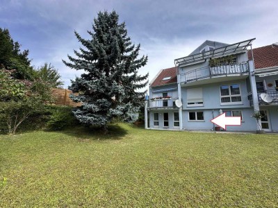 Seltene Gelegenheit: 2-Zimmer Erdgeschosswohnung mit Stil, sonniger Terrasse & 2 Parkplätzen!