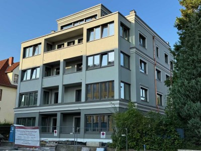 Vier Raum Wohnung in Eberswalde. Fahrstuhl,  Balkon, Fußbodenheizung, große Küche, Keller.