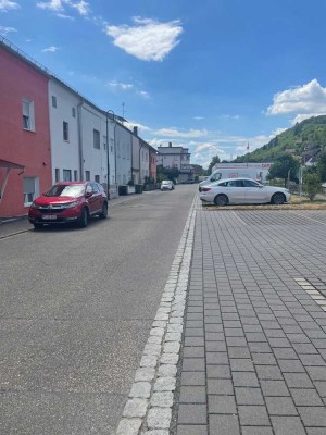 Charmantes Reihenmittelhaus mit modernem Wohnkompfort und Weitblick