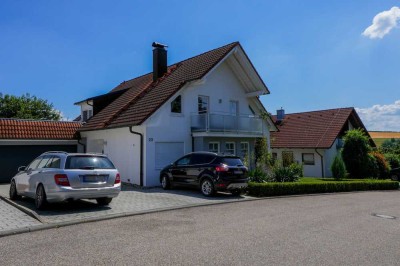 Familien- oder Generationenglück mit traumhaftem Garten - Terrasse - Balkon