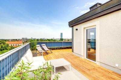 Exklusive Loftwohnung mit freiem Blick über München im obersten Stock