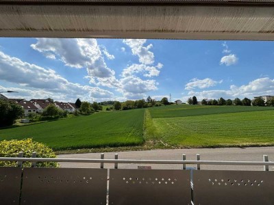 Helle 3,5-Zimmer -Wohnung mit Einbauküche in Leonberg