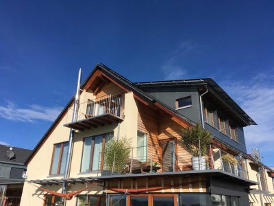 Teilbereich WHG mit Traumaussicht in Wohnhaus mit ruhiger Hausgemeinschaft bis Mitte 2027