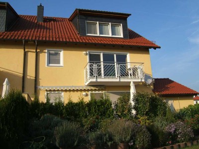 Attraktive Dachgeschosswohnung mit 2,5 Zimmern in TOP-Lage