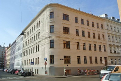 Nähe U3 und U4 - Sanierungsbedürftige Altbauwohnung- Ihre Chance zur Selbstverwirklichung