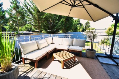 Topsaniertes "Haus im Haus" mit eigenem Eingang, Terrasse und Garten in Hangelar! 184qm, 2 Bäder...