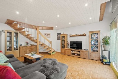 Licht - Luft - Lifestyle - modernisierte Maisonette-Wohnung inkl. Balkon und TG-Platz