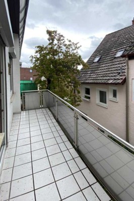 Helle 3-Zimmer-Wohnung mit Balkon im 2. OG in Stuttgart-Sillenbuch