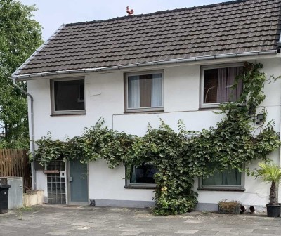 schönes ruhiges WG-Zimmer für Studierende