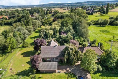 Porta Westfalica | Mehrgenerationenhaus in Sackgassenlage mit großem Grundstück und vielseitigen Nut