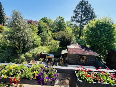 Traumschöne helle ruhige 4,5 Zimmerwohnung mit Balkon, EBK und bei Wunsch eigenem Garten