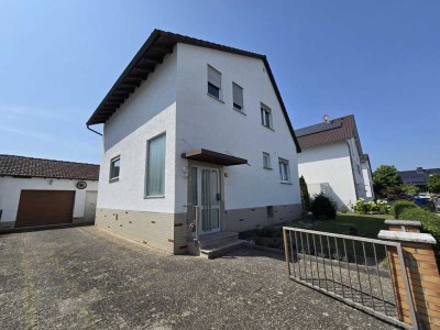 Charmantes Einfamilienhaus - Garten, Garage + Stellplatz