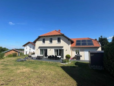 Geräumiges, preiswertes 7-Zimmer-Einfamilienhaus mit gehobener Innenausstattung in Aiglsbach