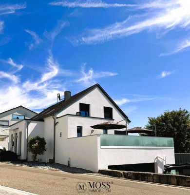 Luxuriöses Einfamilienhaus mit Einliegerwohnung und traumhaftem Panoramablick in Steinheim (Murr)!