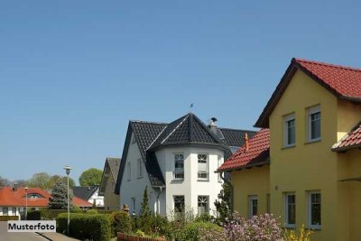 Großzügiges Einfamilienhaus nebst Garage