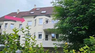 Ruhige 3-Zimmer-Wohnung mit Balkon, moderner EBK, Garage und Keller in Lichtenstein-Unterhausen