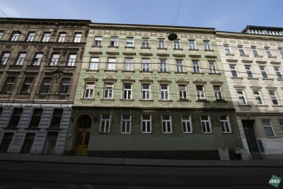 Sanierungsbedürftige 1-Zimmer-Altbauwohnung mit Entwicklungspotenzial