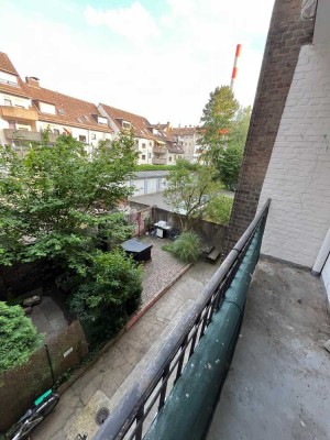 Großzügige 2-Zimmer-Wohnung mit Balkon im 1. Stock