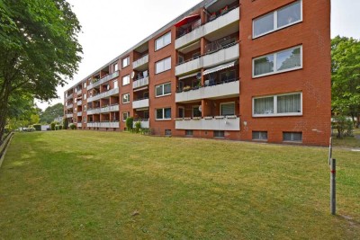 Solides Anlageobjekt: langjährig vermietete 3-Zimmer-Wohnung mit großer Südloggia und Weitblick