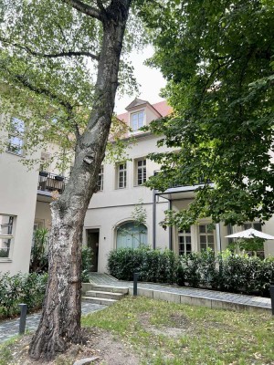 Wohnen mit Charakter: Hochwertig saniertes Altbau-Unikat in Toplage von Halle!