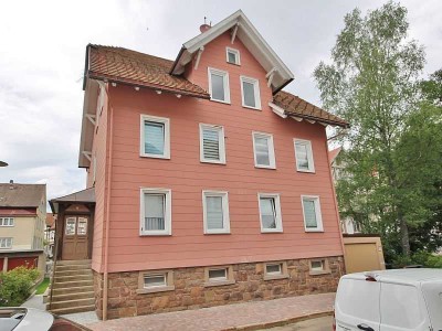 Gepflegtes Mehrfamilienhaus mit Garten in ruhiger Zentrumslage der Stadt