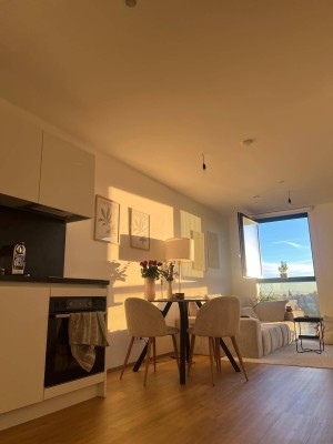 Moderne 2-Zimmer Wohnung mit Loggia am Bulgariplatz