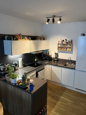 Moderne 2RW mit EBK, Komfort und Stil im Westside Tower– urbanes Leben auf höchstem Niveau