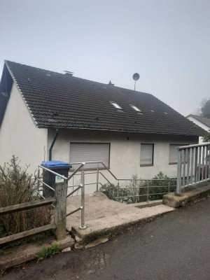 3 Zimmer Wohnung mit Loggia im schönen Volmetal