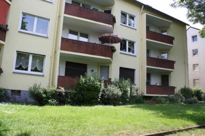 Für Kapitalanleger-gut vermietete 3 Zimmer Wohnung nahe des Centro Oberhausens! Provisionsfrei!