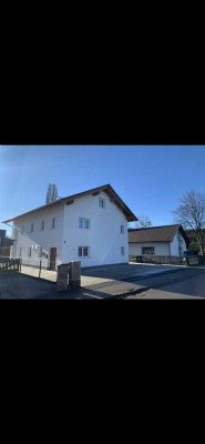 3,5-Zimmer Wohnung mit Terrasse und großen Garten in Benediktbeuern