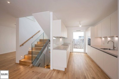 ERSTBEZUG-Townhouse: Exklusives 4-Zimmer-Townhouse mit 2 Terrassen &amp; Tiefgaragen-Option - ab sofort