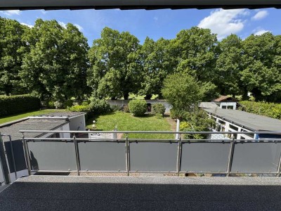 Exklusive 3-Zimmer-Wohnung mit gehobener Innenausstattung mit Kamin, Balkon und EBK in Neu-Isenburg