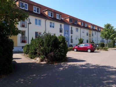 Bezugs- und provisionsfrei: 1-Zimmer Dachgeschosswohnung in der Weißen Stadt Oranienburg