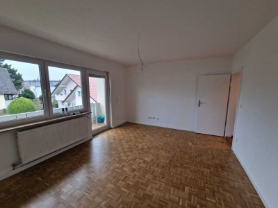 Stilvolle, vollständig renovierte 4-Raum-Wohnung mit Balkon in Ingolstadt