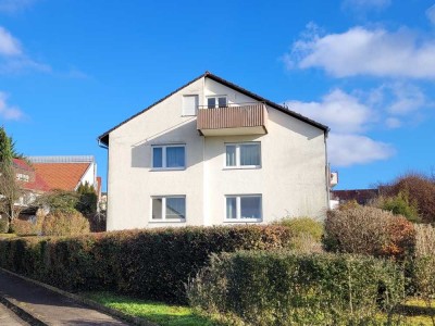 Gemütliche Dachgeschosswohnung in kleiner Einheit und toller Aussichtslage!