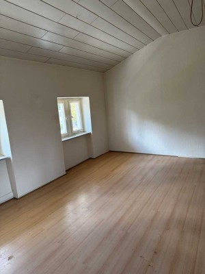 Monteurwohnung mit 4 Zimmer in Niederbrechen zu vermieten
