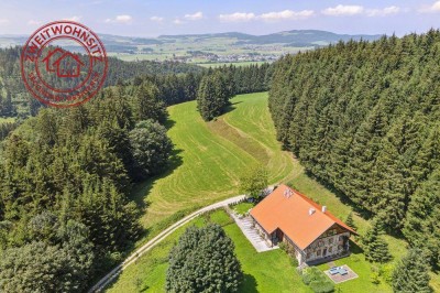 Modern &amp; charmant!Bauernhaus in absoluter Alleinlage - Nähe Wallersee!