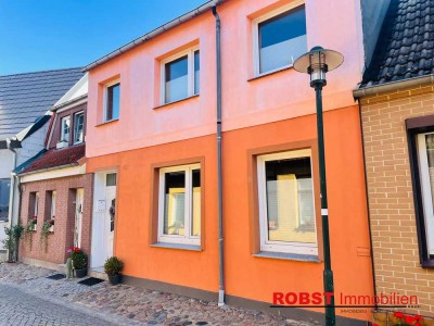 Zentral, modern, gemütlich - Modernisiertes Stadthaus mit gemütlichem Wohnambiente