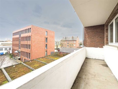 3-Zimmer-Wohnung mit Loggia Top-Anbindung / Therme neu
