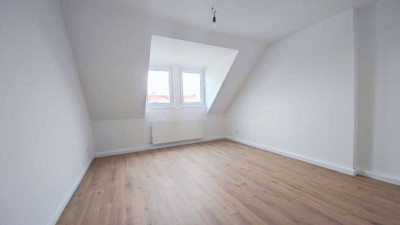 Neu sanierte 4-Zimmerwohnung + Tageslichtbad + Einbauküche als Option