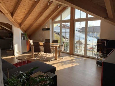 2 abgeschlossene Wohnungen 180 m3 m. Bergblick, Balkon/Dachterasse im Allgäu, 
beste Infrastruktur