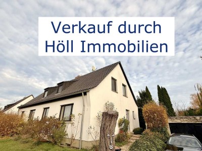 Höll Immobilien: Doppelhaushälfte mit schönem Grundstück in der Gottfried-Keller-Straße 2