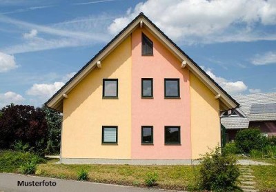 2-Familienhaus mit Terrasse