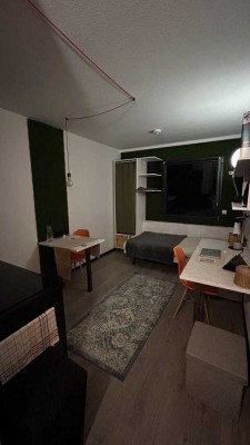 Neuwertige 1-Raum-Wohnung mit Einbauküche in Siegen