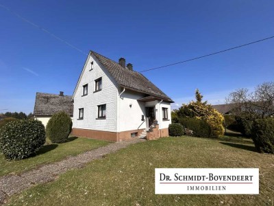 Gemütliches Einfamilienhaus auf sonnigem Grundstück in bevorzugter Lage von Höhn.