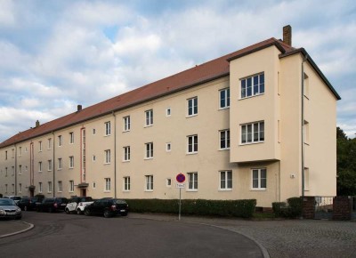 Helle, freundliche 2-Zimmer-Hochparterre-Wohnung mit Balkon in Leipzig