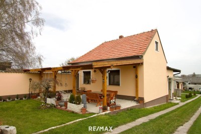 "Pärchentraum mit großer Terrasse!" - Ein liebevoll saniertes Zuhause in Nickelsdorf