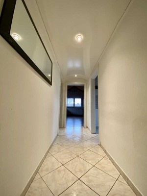Schöne 2-Zimmer-DG-Wohnung in Mannheim