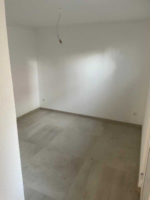 Erstbezug nach Sanierung: attraktive 2-Zimmer-Keller Wohnung mit Einbauküche in Heilbronn